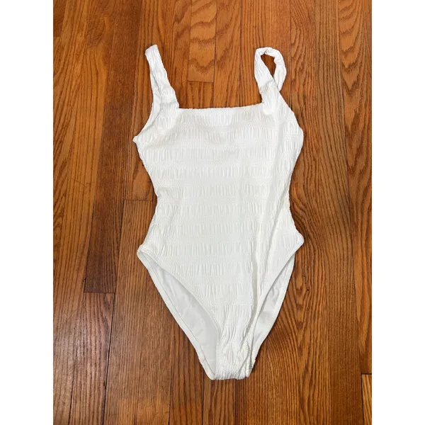 Andie Miami One Piece Smocked Swimsuit White size S cottagecore - Image 4