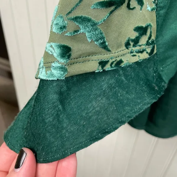 LOGO By Lori Goldstein Rayon Burnout Velvet Satin Hem Top Size Large Green Holiday - Image 6