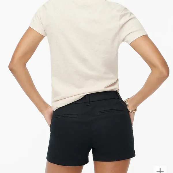 J.Crew Woman’s Mid Rise Black 3.5" Classic Chino Shorts — Size 8 - Image 8