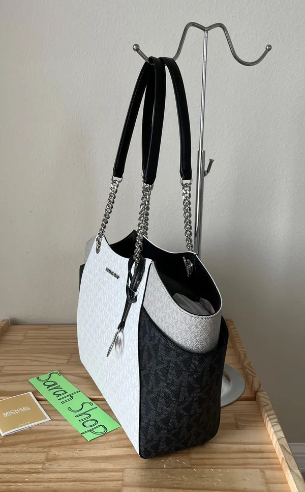 Michael Kors Purse - Image 3