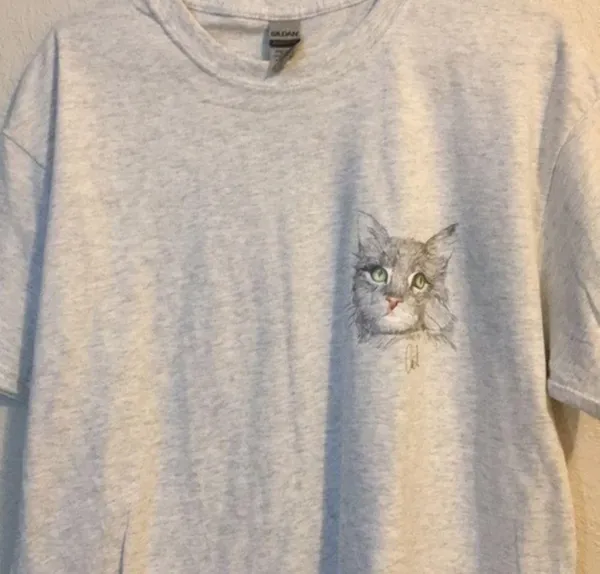 Gildan t shirt  L - Image 13