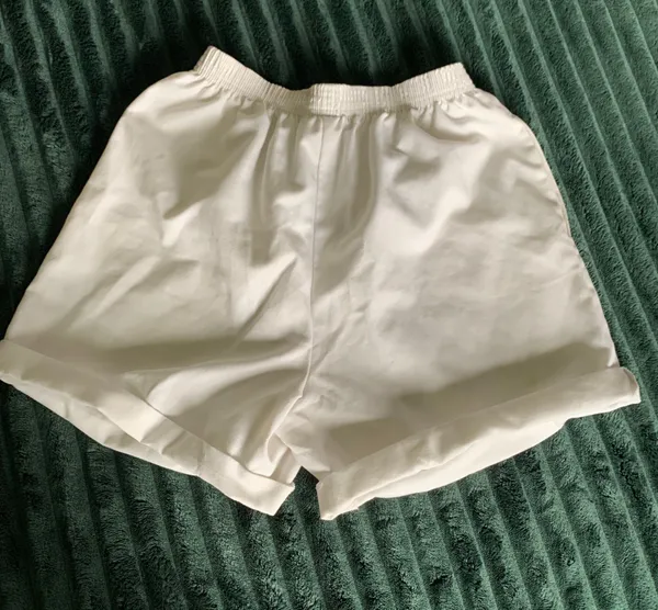 Bonworth White cinched Waist Shorts - Image 2