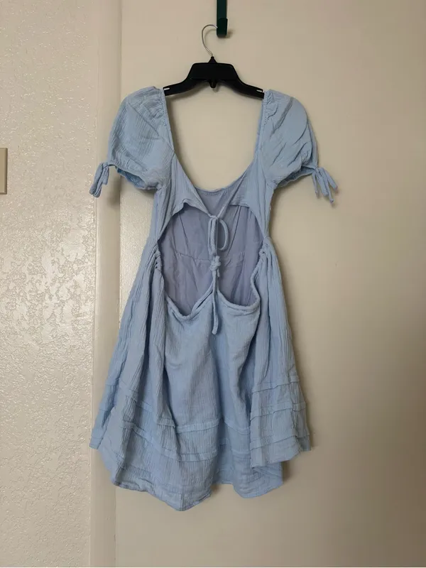 Hello Molly Light Blue Textured Tiered Mini Dress Open Cutout Back Size 8 - Image 4