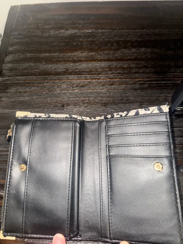 Jessica Simpson Wallet - Image 2