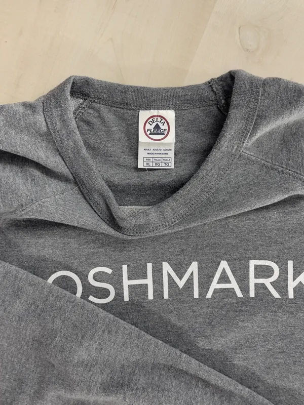 UNISEX Poshmark Gray Crewneck Sweatshirt XL soft loose fit merch delta fleece - Image 4