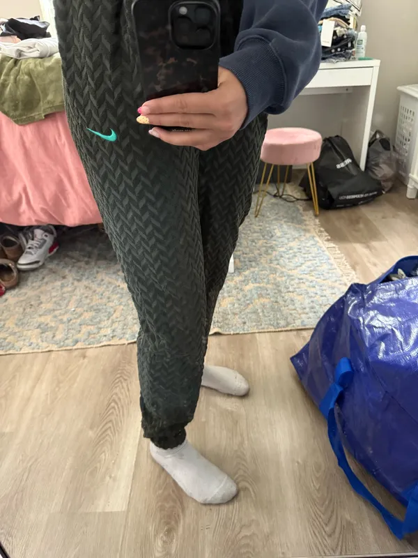 Nike Pants Loose Fit Green High-Rise - Image 2