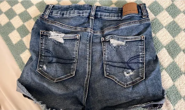 American Eagle Outfitters High Waist Shorts - Image 3