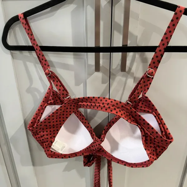 Cupshe Bikini Top Brick‎ Red with Black Polka Dots Long Front Bow size Large - Image 4