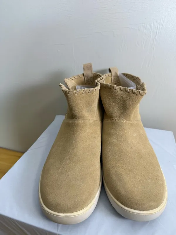Koolaburra by‎ UGG Rylee Boot Women's Tan Brown Fashion Suede Ankle Bootie 11 - Image 3