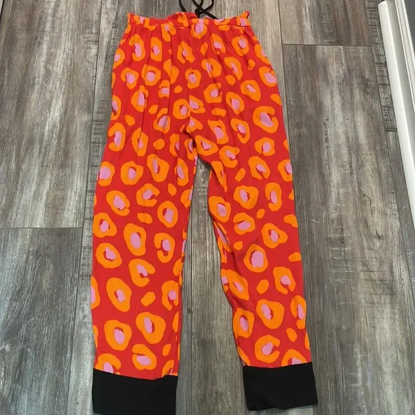 ANTHROPOLOGIE Farm Rio Hestia Leopard Print Jogger Pants Crop Animal Red - Image 9