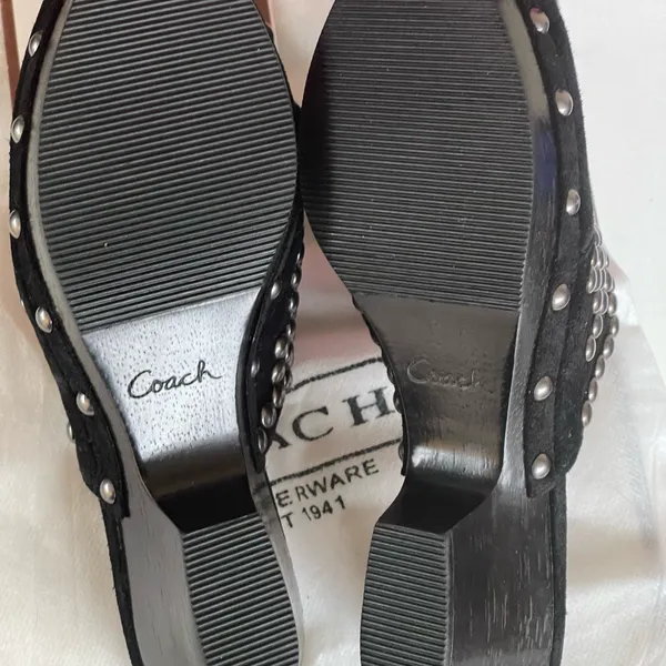 COACH STUDDED PATCH CLOGS FOR WOMEN - Image 3