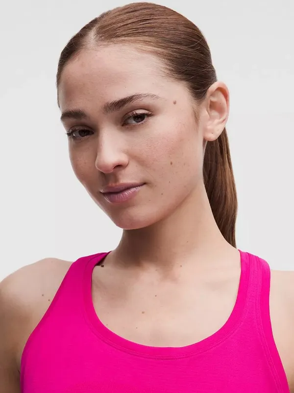 Lululemon Swiftly Tech Raceback Pink Performance Tank Top, size 4 athletic gym - Image 3