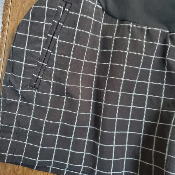 Maternity black shorts size small by a pea in the pod brand new never wo… - Image 2