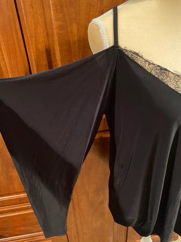 Boohoo Black Cold Shoulder Lace Top - Image 3