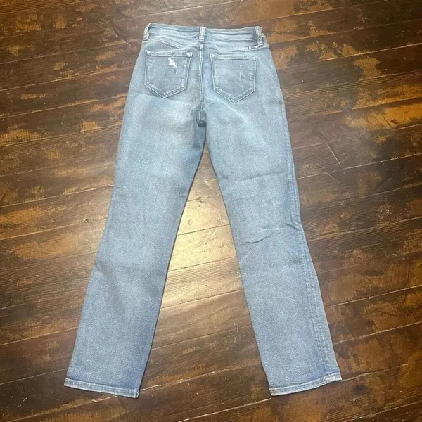 Kancan medium wash straight leg normcore 7/27 jeans - Image 3