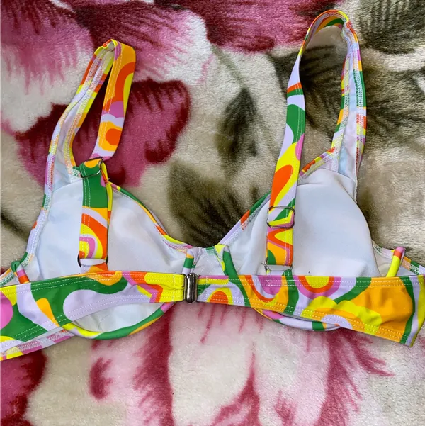 Colorful Underwire Bikini Top Multiple - Image 2