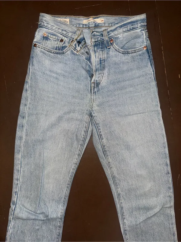 Levi’s Wedgie Straight Jeans - Image 3