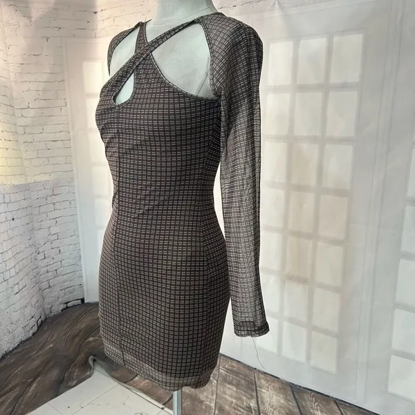 Motel Rocks 🔥5/$25 sale🔥 Brown and Neutral Plaid Pattern with Cutouts and Sheer Sleeve - Image 5
