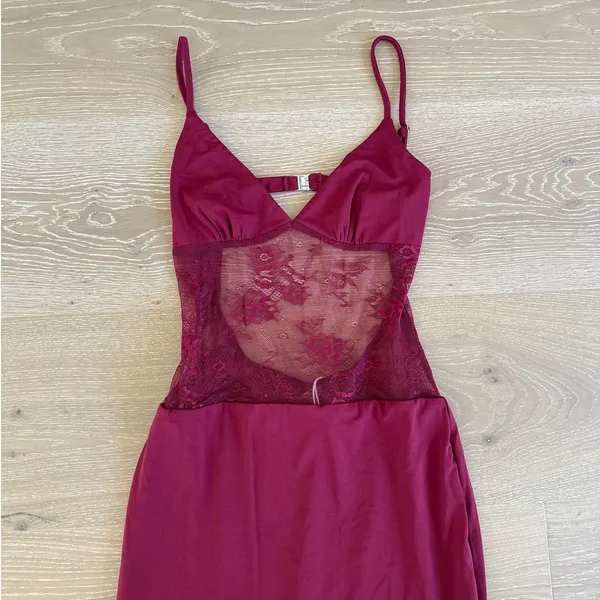 Peppermayo Maxi Dress Lace Sleeveless Envy Size US6 Red - Image 2