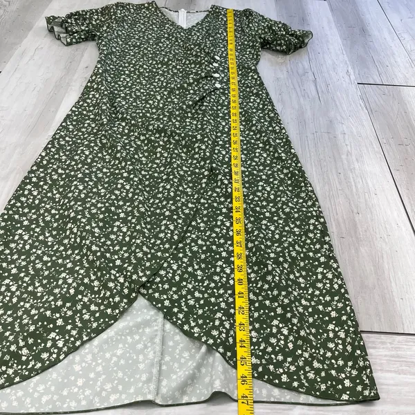Unbranded Green White Dainty Floral Short Sleeve Button Faux Wrap Midi Dress - Image 9