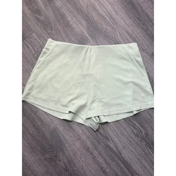 Lululemon Ribbed Softstreme High-Rise Short 2" Kohlrabi Green Size 14 - Image 3