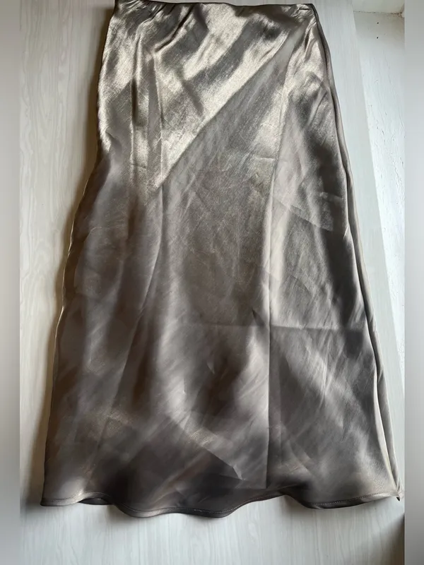 NWT Anthropologie Shine Bias Midi Skirt XS Metallic Khaki Champagne $108 - Image 3