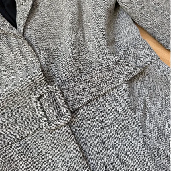 80's Vintage Renfrew Grey Herringbone Tweed Two Piece Blazer and Pants Suit - Image 7