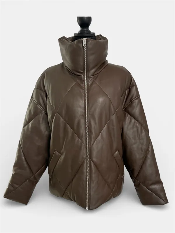 Abercrombie & Fitch Oversized Vegan Leather Diamond Puffer Sz M - Image 4