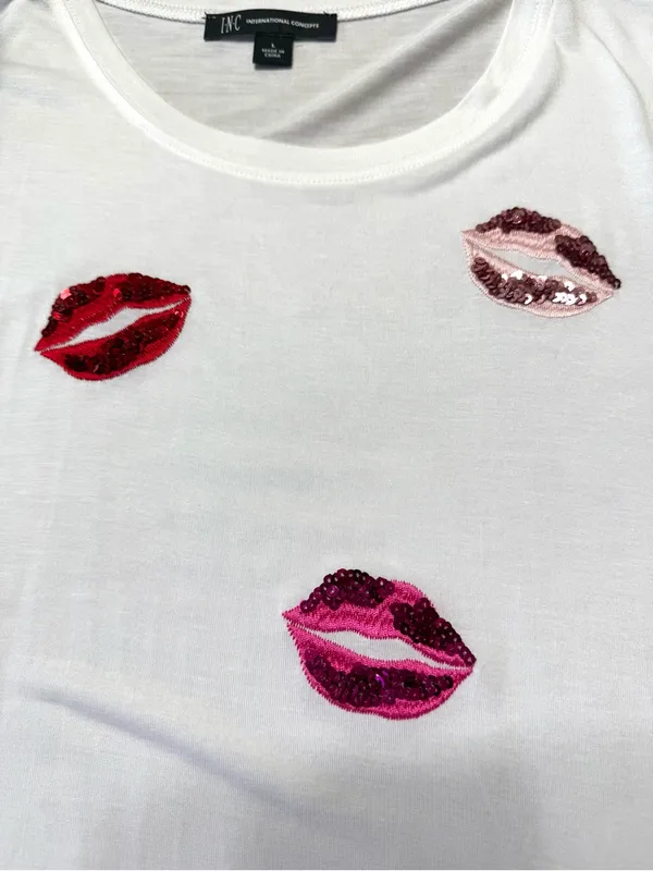 INC International Concepts White Short Sleeve Tee with Sequined Lips Size L - Image 10