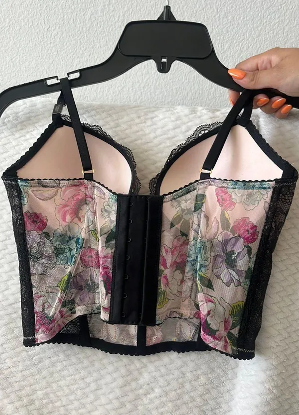 Victoria's Secret Corset - Image 2
