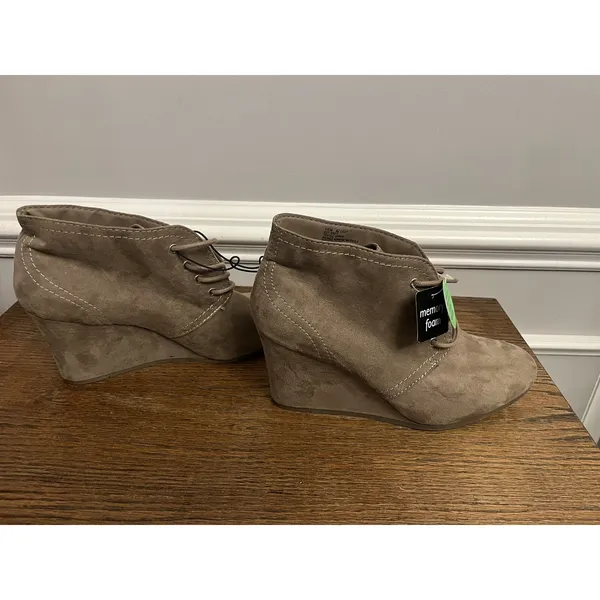 Arizona Jean Co. memory foam wedge ankle boots sz 10 style AZ Lily tie front NWT - Image 7
