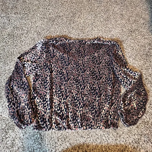 White House Black Market Leopard Velvet Burnout Wrap Blouse Metallic‎ Pink Large - Image 6