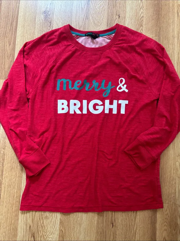 Derek Heart Red "Merry & Bright" Pajama Set with Gray Ornament Pants - Image 2