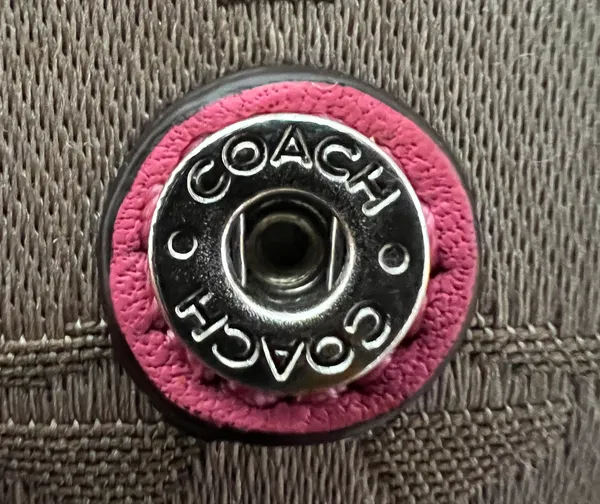 Coach | ladies Signature Jacquard clutch wallet. - Image 13