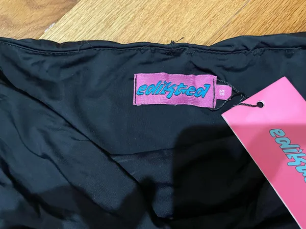 Edikted Mini Skirt Black - Image 4