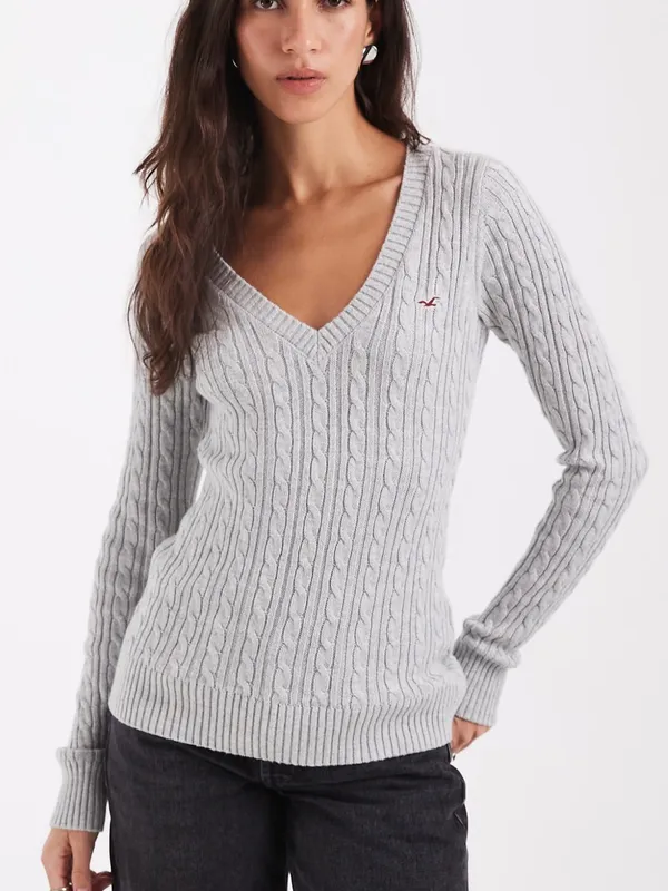 Hollister fitted cable knit V-neck sweater in light gray - Image 4