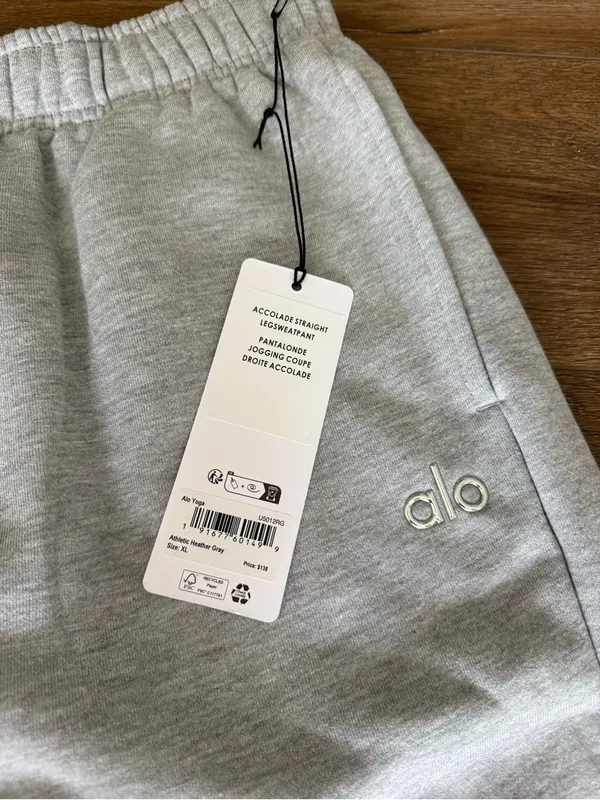 ALO Yoga Light Gray Cozy Wide-Leg Sweatpants - Image 3