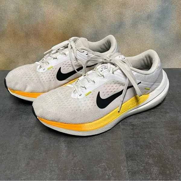 Nike Zoom Winflo 10 Women's White Running Shoes Size 11M - Image 2