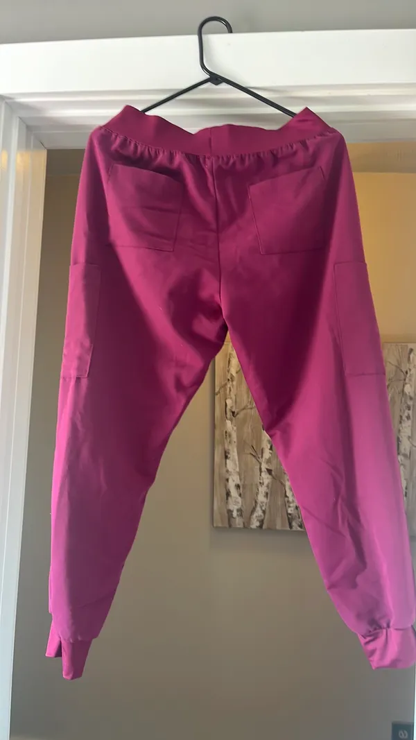Medium Scrub Set - Image 9