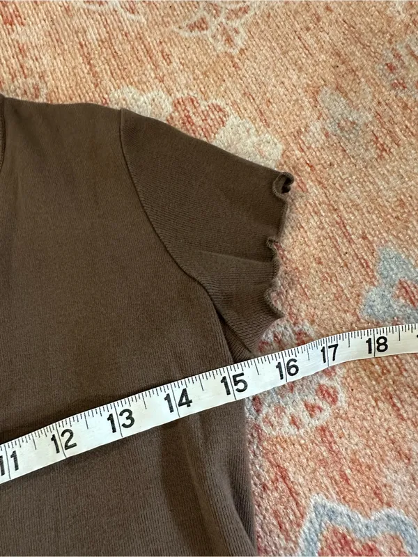 Brandy Melville Paige ruffle crop short sleeve shirt brown one size - Image 6