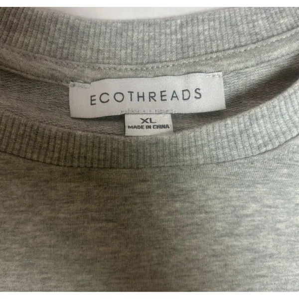 EcoThreads Love Our Earth Gray Rainbow Heart Sweatshirt XL Eco Graphic Pullover - Image 3