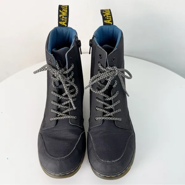 Dr. Martens YOUTH COMBS UTILITY BOOTS in Black - Image 9
