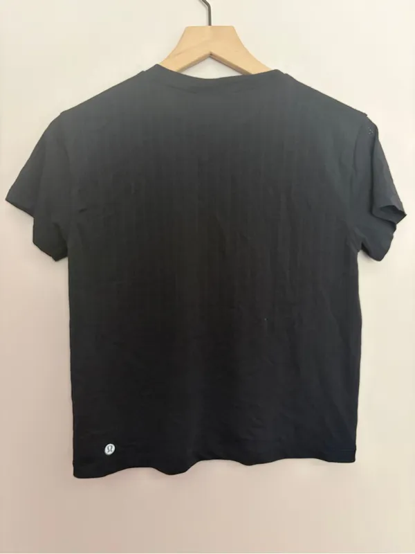 Lululemon Train to Be Mesh Short Sleeve Tee Black - Image 3