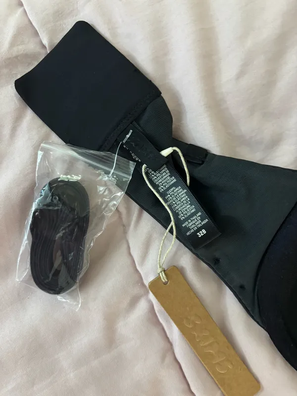 SKIMS Strapless Bra Mesh BRAND NEW - Image 3