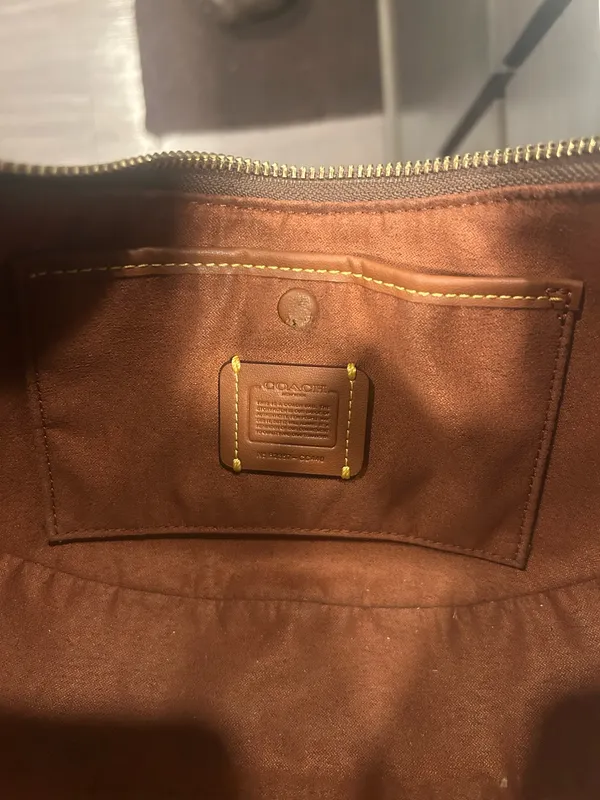 Coach Luna Shoulder Bag - Image 5