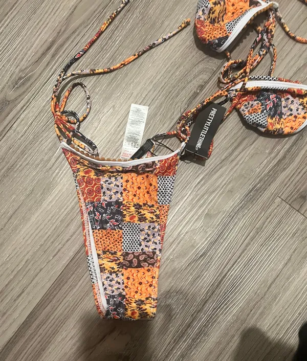 Pretty Little Thing Bikini - Image 3