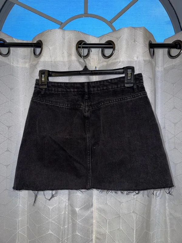 Missguided Black Denim Skirt - Image 2