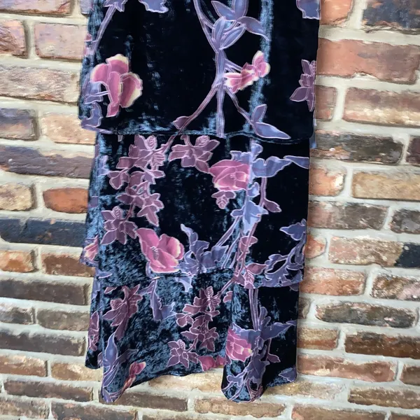 NWT Lulus Oh-So Lovely Black Floral Burnout Velvet Tiered Midi Dress Size Small - Image 6