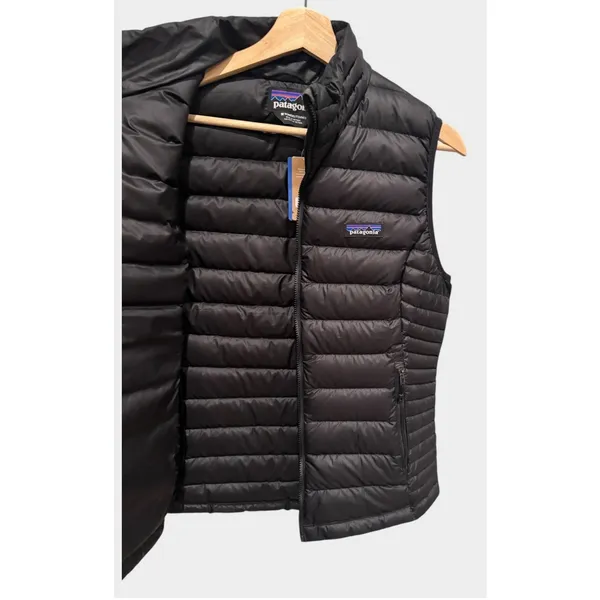NWT PATAGONIA Women's Down Sweater Vest Size Medium - Image 5