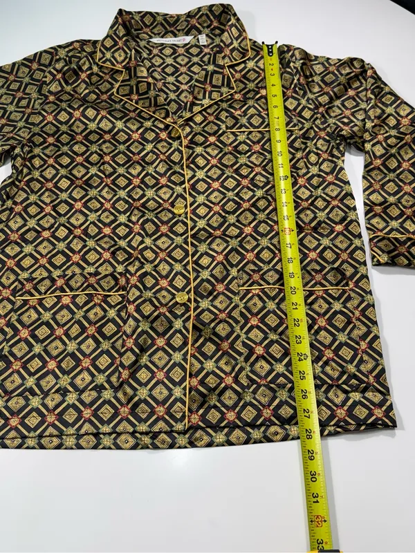Victoria's Secret Gold Geometric Satin Pajama Set Size Large - Image 3